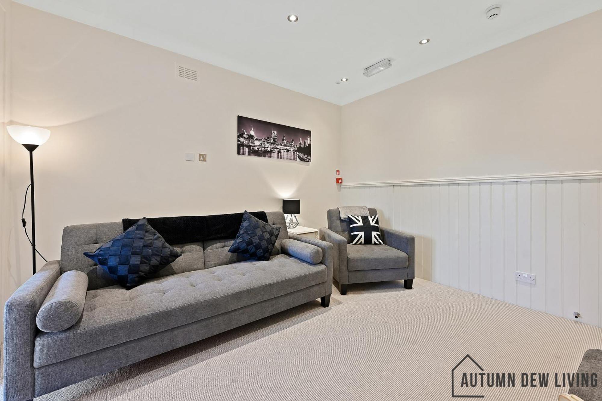 Beautiful 2 King Size Beds 2 Bath- Sleeps 5 In Earls Court Apartamento Londres Exterior foto